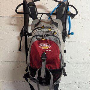 Camelbak Classic H.A.W.G Hawg Backpack Hydration Pack Gray/Red Two-Tone